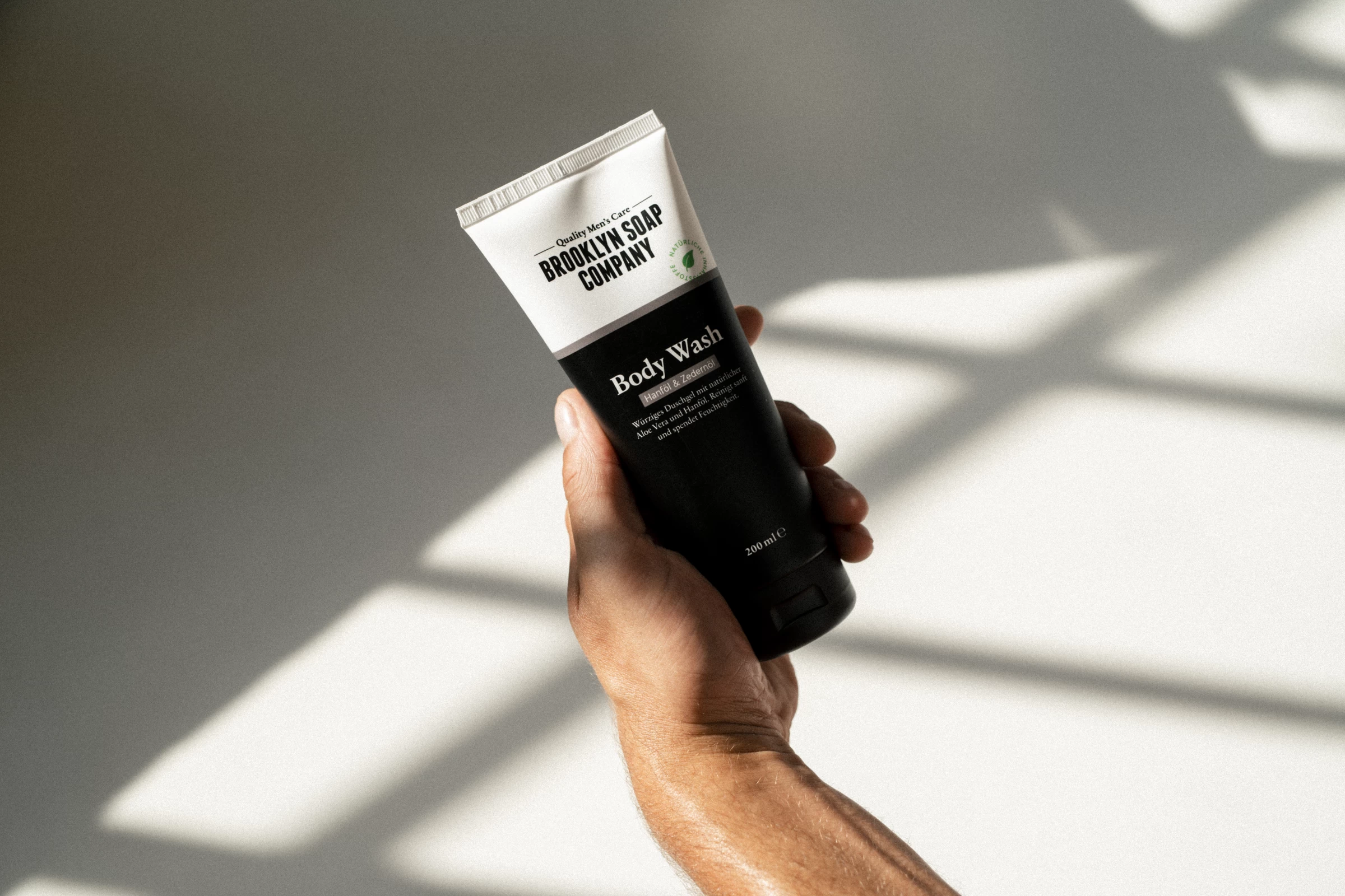 Duschgel Body Wash Hanföl & Zedernöl 5 Duschgel Body Wash Hanföl & Zedernöl – Bild 3