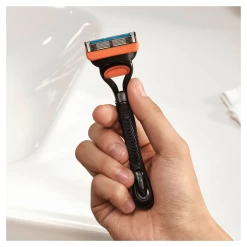 Gillette® Fusion5 Rasierer -hochwertige Pflegeprodukte MAM 7420179 SHOP IMAGE 2.0