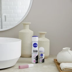 NIVEA Anti-Transpirant Roll-on Black & White Invisible Clear -hochwertige Pflegeprodukte MAM 8419309 SHOP IMAGE 1.4