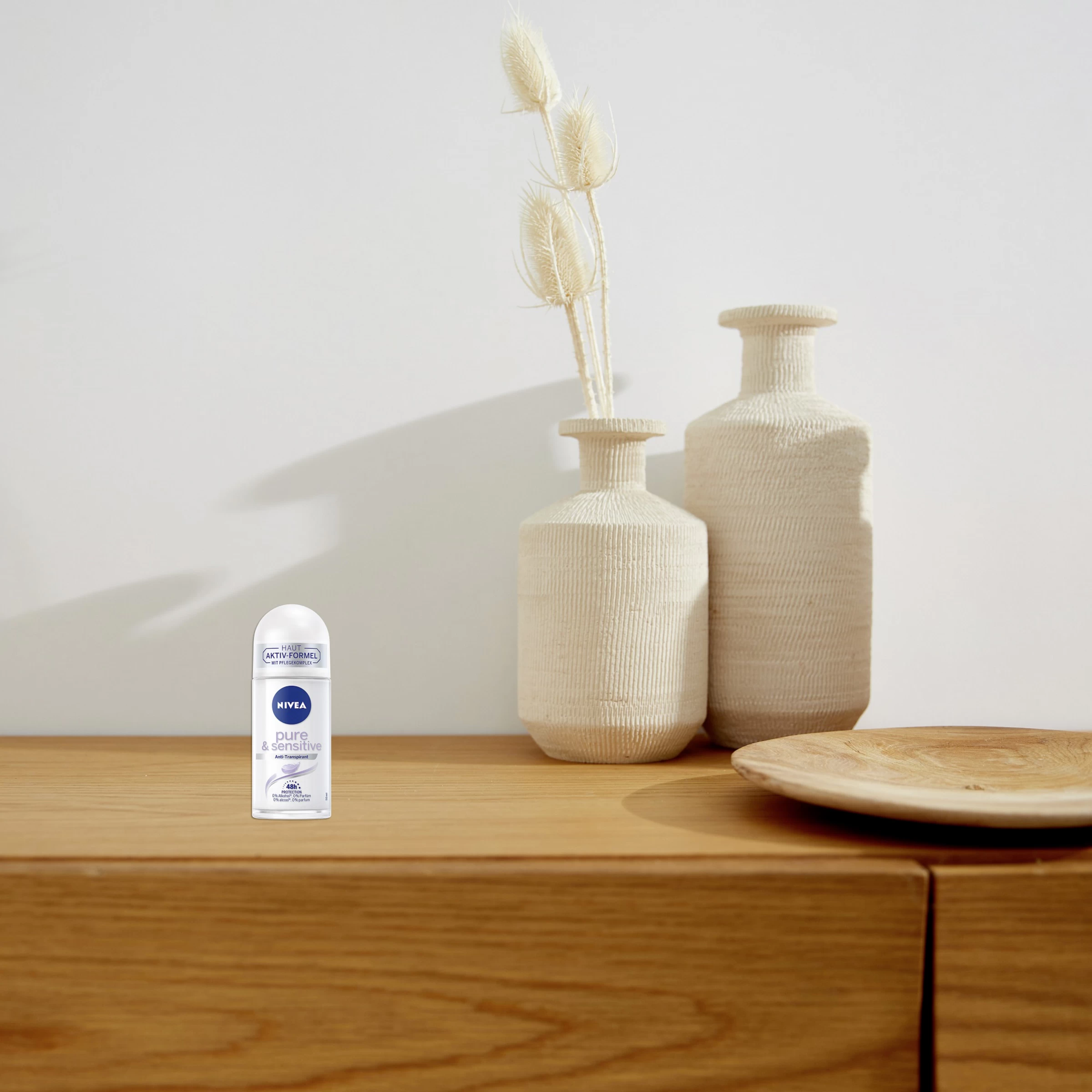 NIVEA Anti-Transpirant Roll-on Pure & Sensitive 5 NIVEA Anti-Transpirant Roll-on Pure & Sensitive – Bild 3